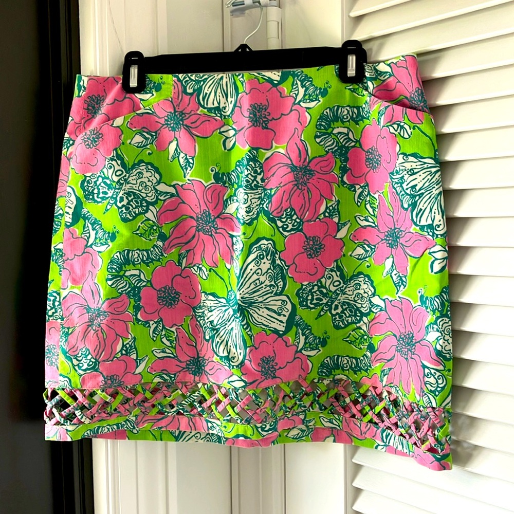 Rare Lilly Pulitzer skirt in good condition!